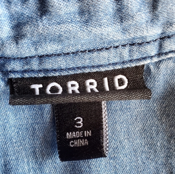 TORRID Chambray Long-Sleeved Shirt 100%Cotton. - Picture 8 of 14